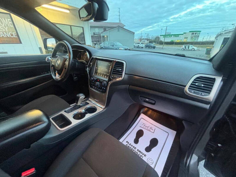 2017 Jeep Grand Cherokee Laredo