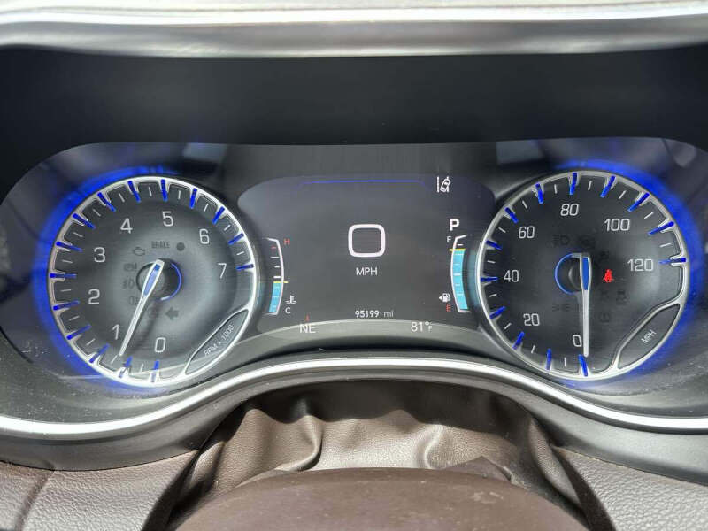 2017 Chrysler Pacifica Touring-L Plus