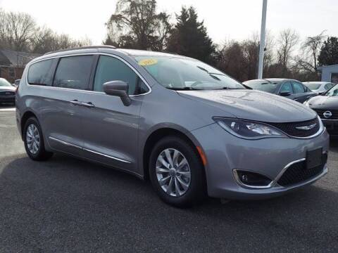 2017 Chrysler Pacifica for sale at ANYONERIDES.COM in Kingsville MD