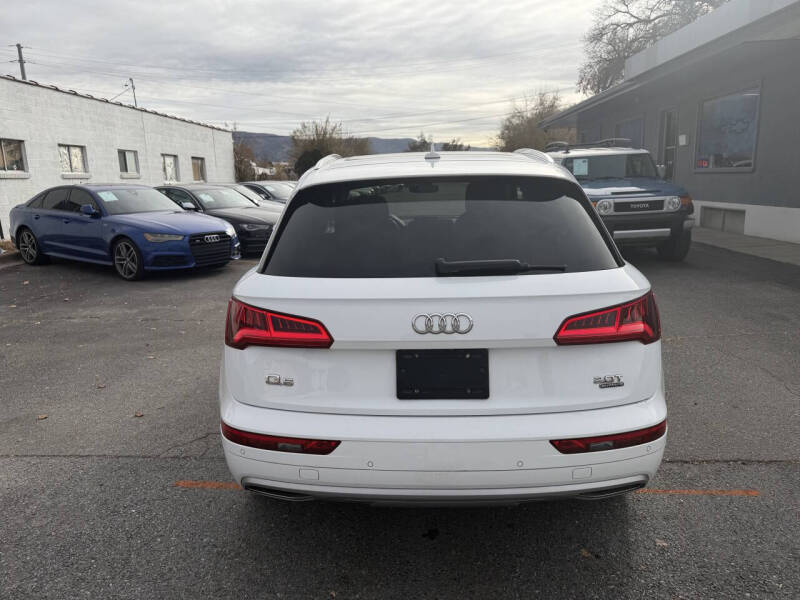 2018 Audi Q5 2.0T quattro Premium Plus