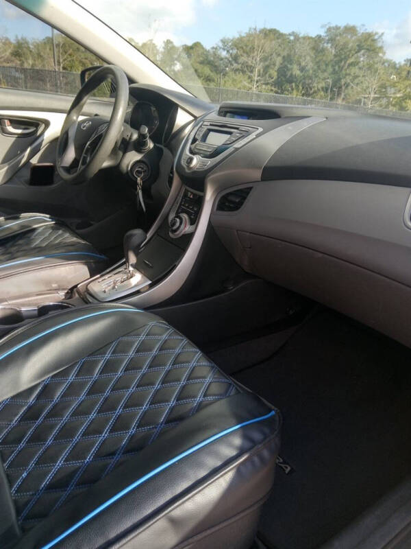 2011 Hyundai Elantra