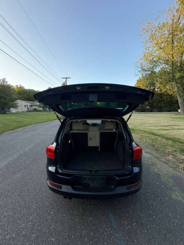 2013 Volkswagen Tiguan S 4Motion