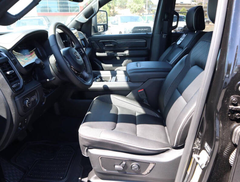 2025 RAM 1500 Limited