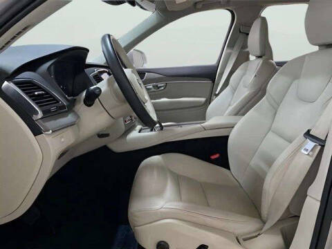 2023 Volvo XC90 B6 Core
