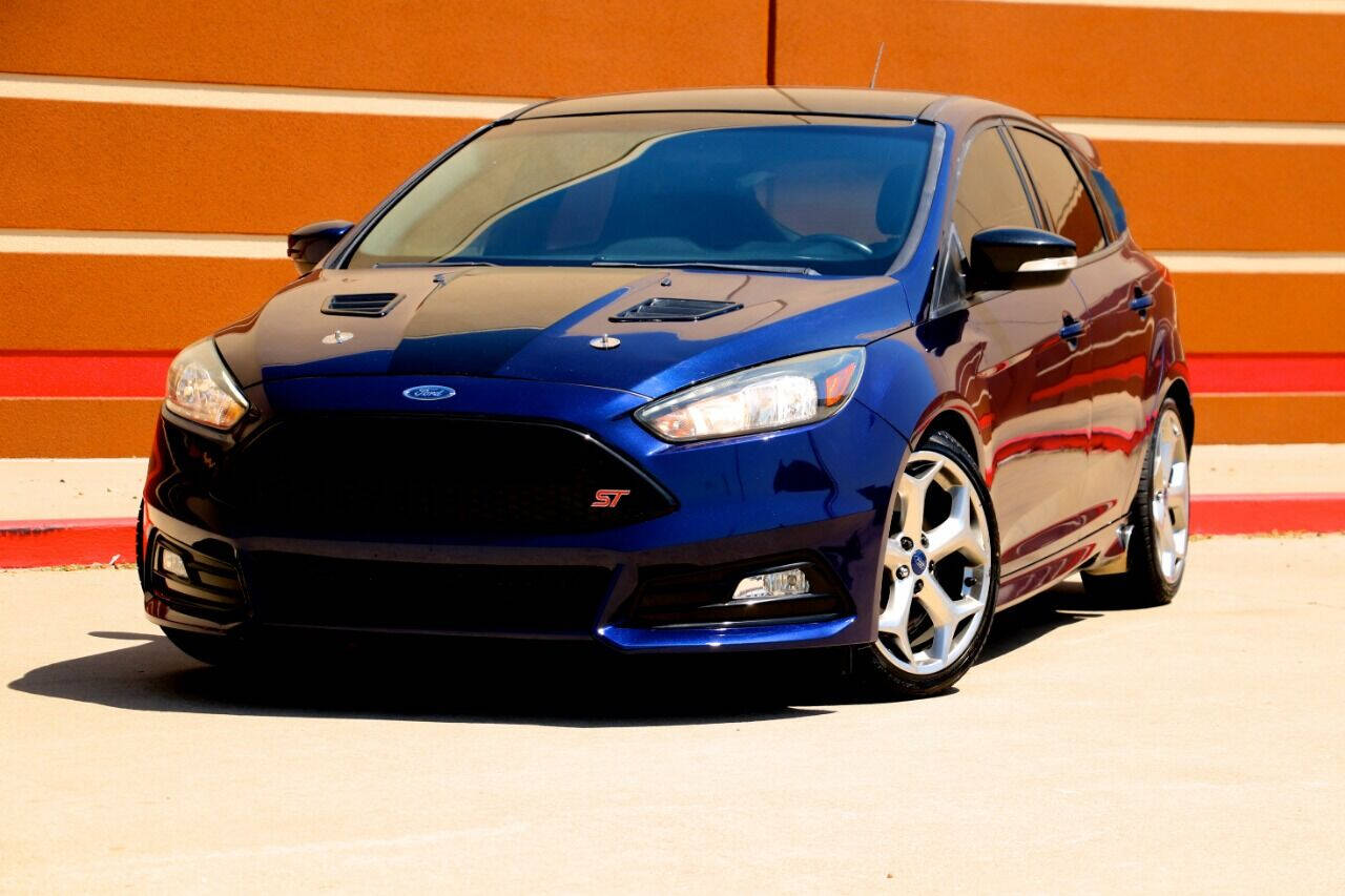 Dk. Blue 2017 Ford Focus ST ST 4dr Hatchback 1