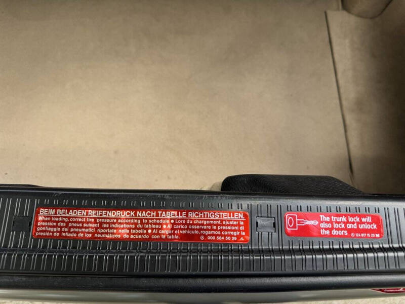 1993 Mercedes-Benz 300-Class 300 SL