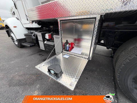 2019 Peterbilt 337