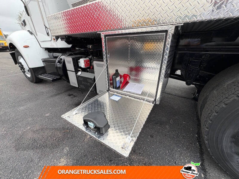 2019 Peterbilt 337