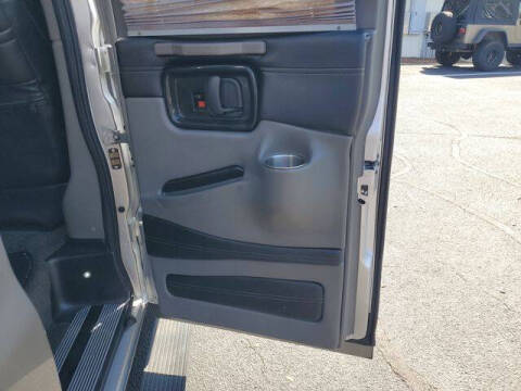 2022 Chevrolet Express 2500