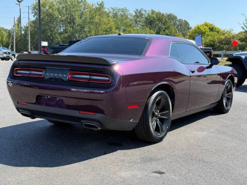 2022 Dodge Challenger SXT