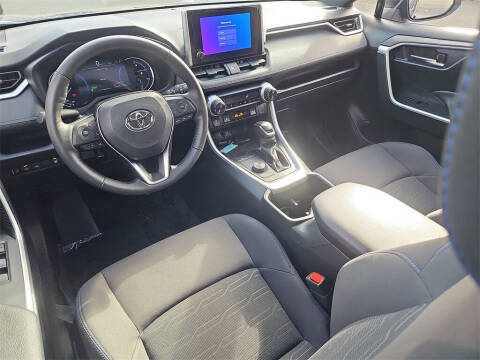 2024 Toyota RAV4 Hybrid SE