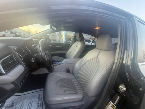 2019 Toyota Camry SE