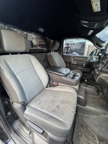 2022 RAM 5500 SLT