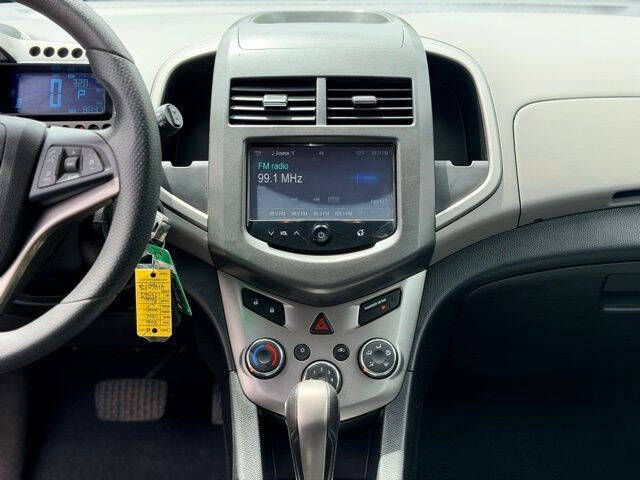 2016 Chevrolet Sonic LT Auto