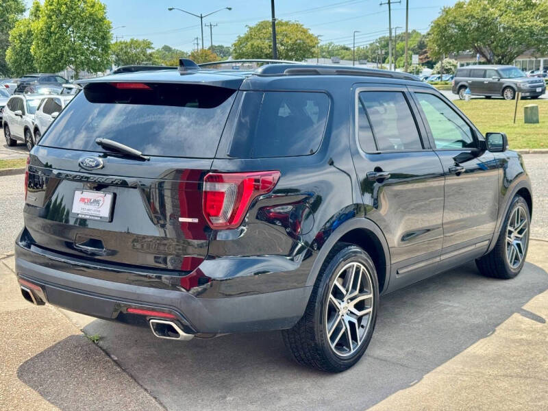 2017 Ford Explorer Sport