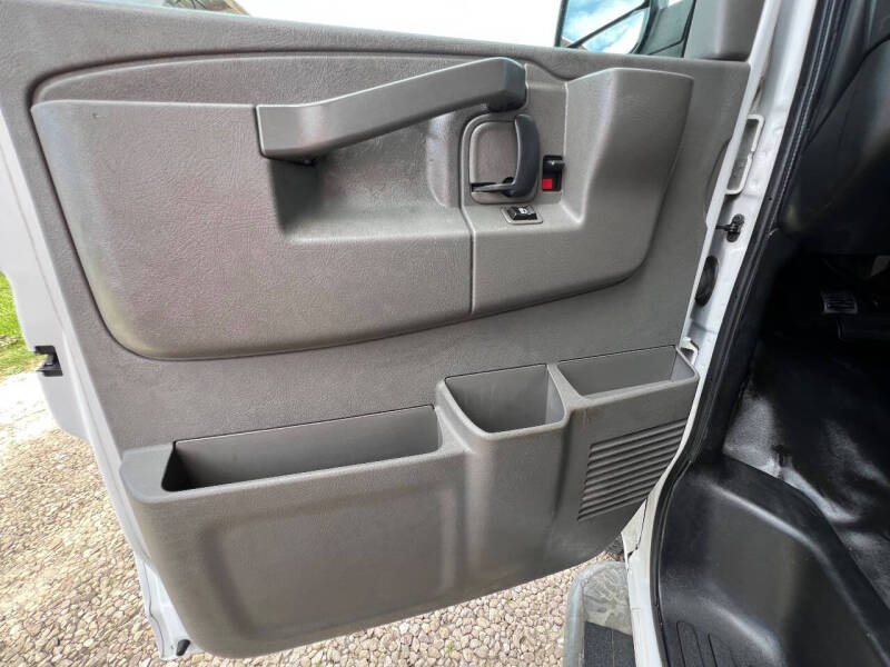 2018 GMC Savana 2500