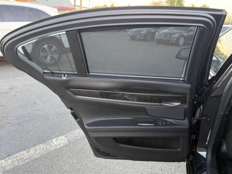 2015 BMW 7 Series 750i