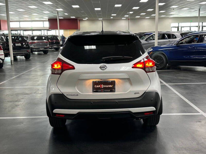 2020 Nissan Kicks SR