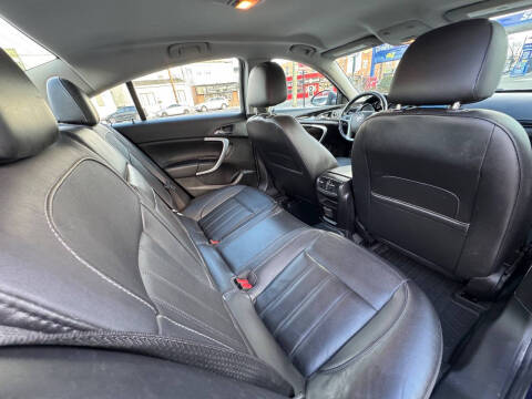 2012 Buick Regal Premium 1