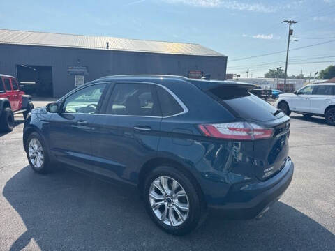 2020 Ford Edge Titanium