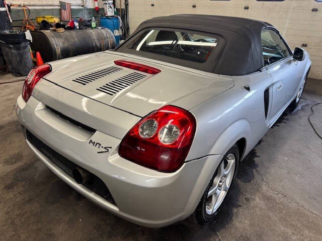 2003 Toyota MR2 Spyder