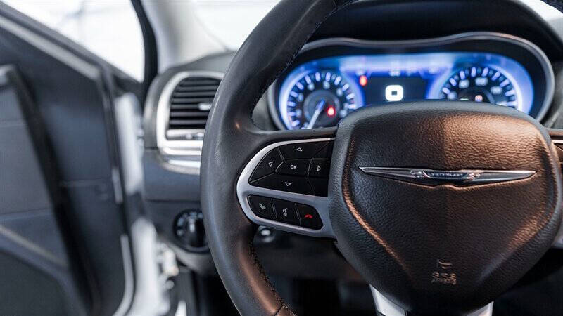 2022 Chrysler 300 Touring