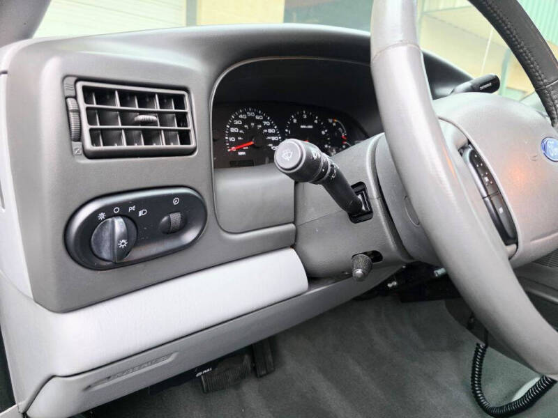 2004 Ford Excursion XLT