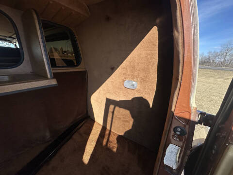 1984 Dodge Ram Van B250