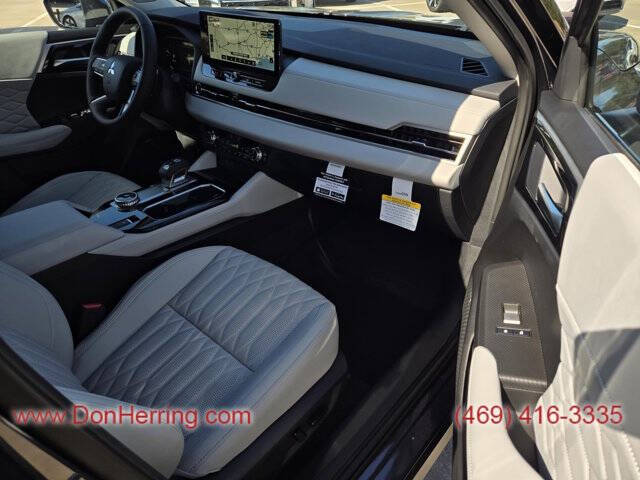 2025 Mitsubishi Outlander SEL