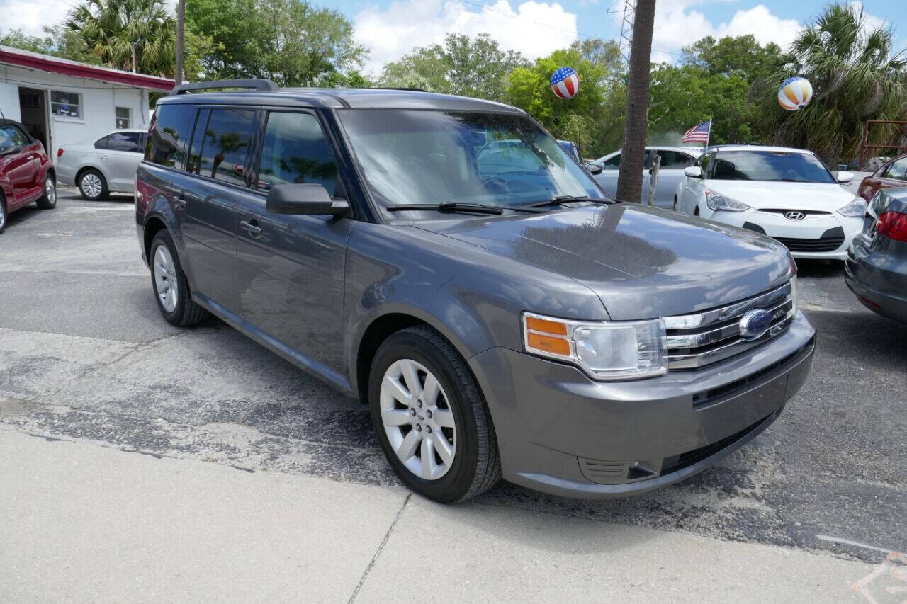 2009 FORD Flex SE Crossover 4dr For Sale in Oakfield NY by Crazy Cheap