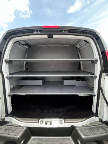 2021 Chevrolet Express 2500