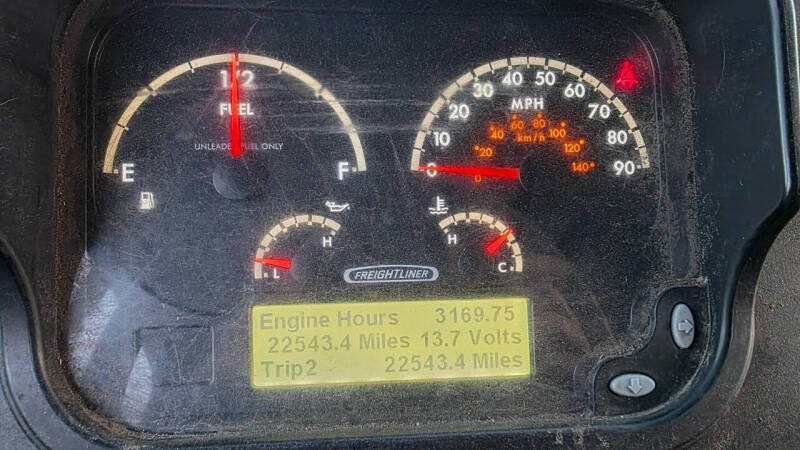 2021 Freightliner MT45 Chassis