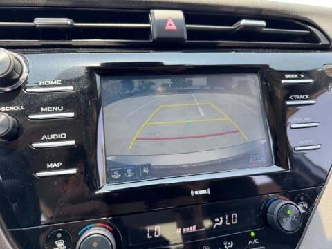 2020 Toyota Camry Hybrid LE