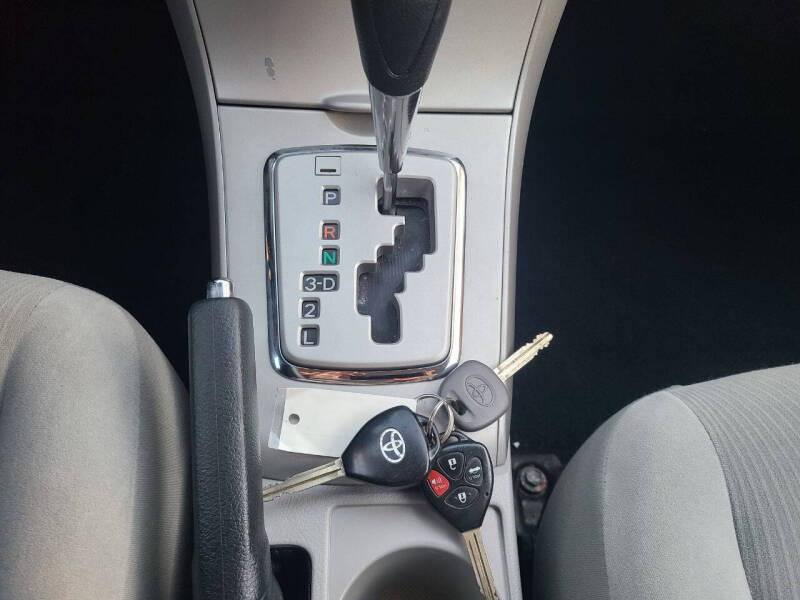 2011 Toyota Corolla LE