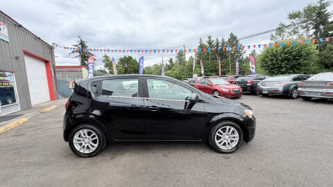 2016 Chevrolet Sonic LT Auto