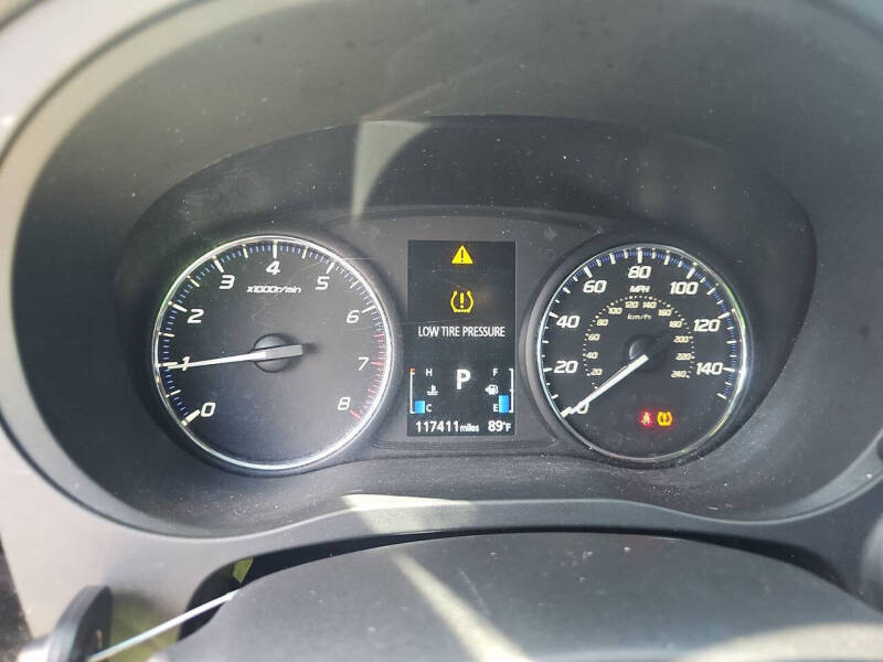 2020 Mitsubishi Outlander LE