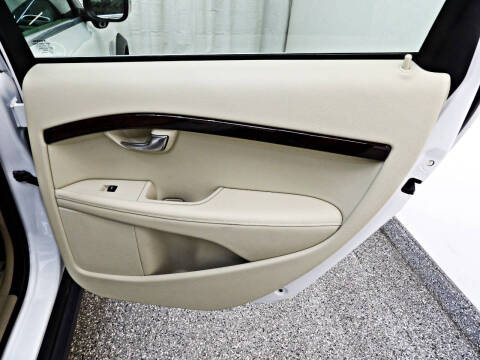 2015 Volvo XC70 T5 Drive-E Premier Plus