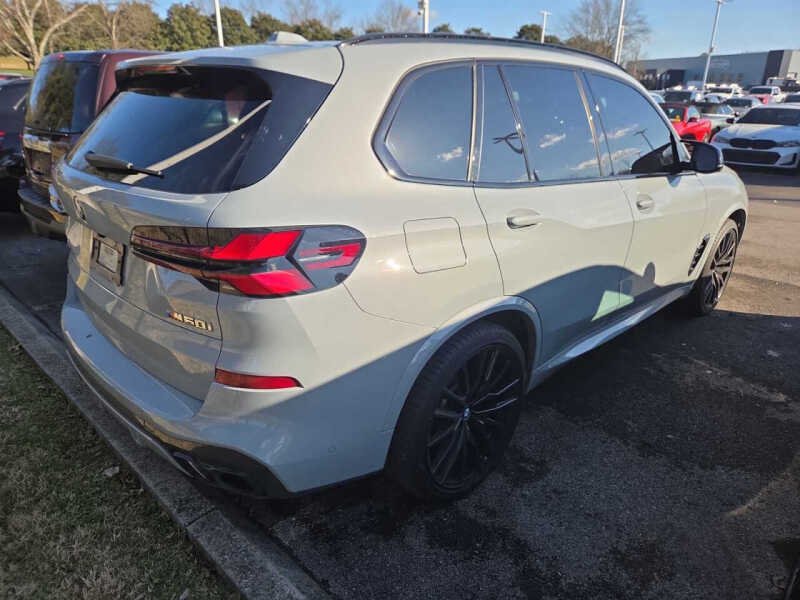 2024 BMW X5 M60i