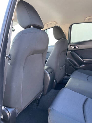 2014 Mazda MAZDA3 i SV