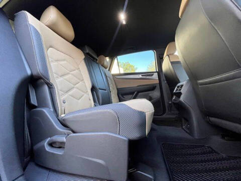 2024 Volkswagen Atlas Cross Sport SE 4Motion