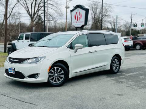 2020 Chrysler Pacifica for sale at Y&H Auto Planet in Rensselaer NY