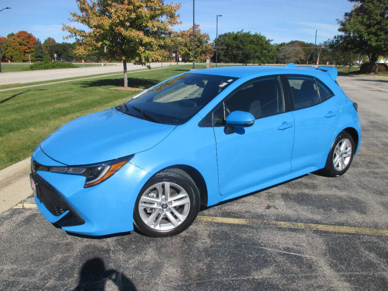 2020 Toyota Corolla Hatchback SE photo 2