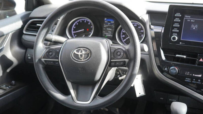 2022 Toyota Camry LE