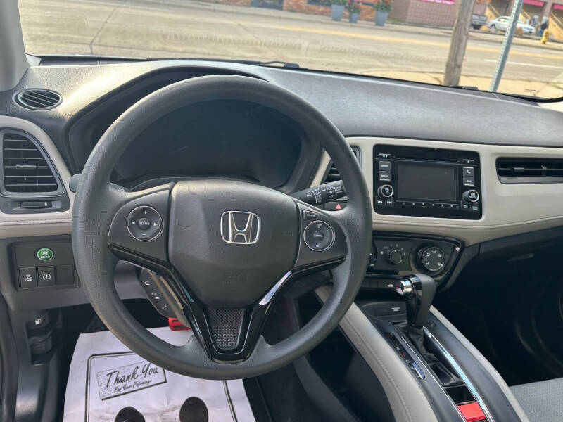 2021 Honda HR-V LX photo 36