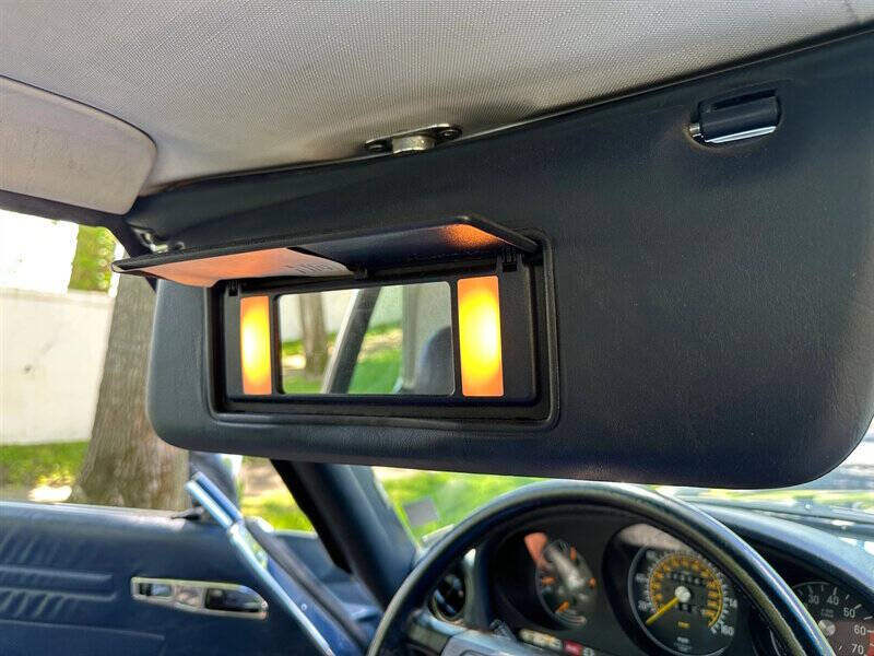 1986 Mercedes-Benz 560-Class 560 SL