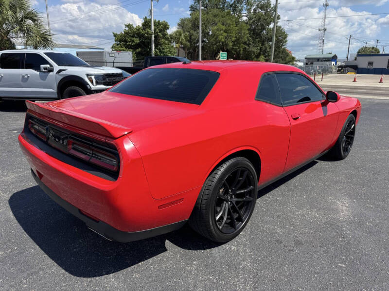 2019 Dodge Challenger SXT