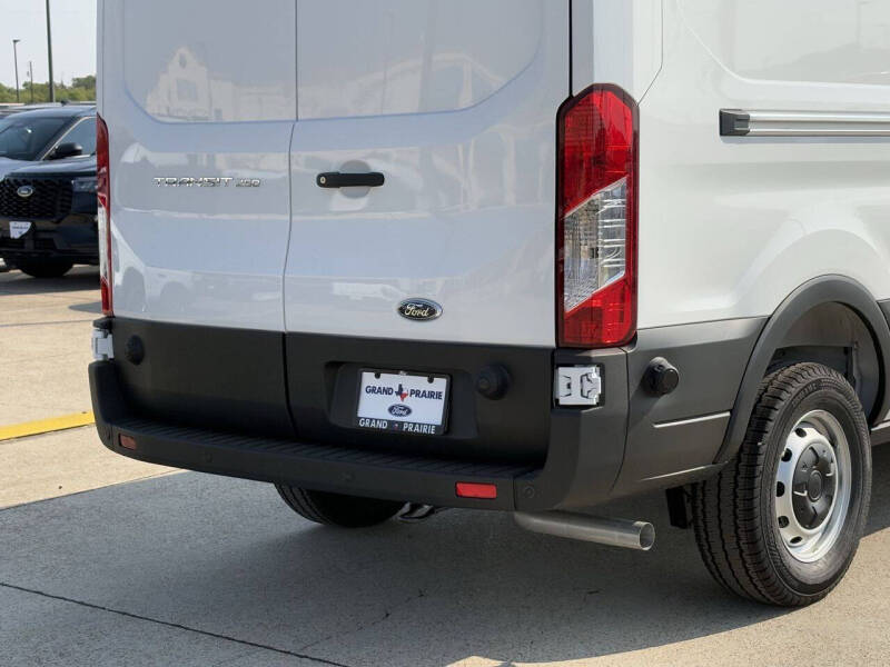 2025 Ford Transit 250