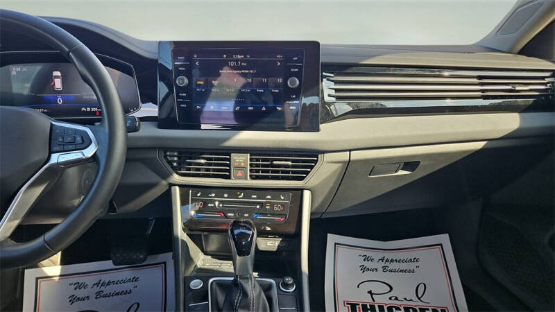 2025 Volkswagen Jetta SE