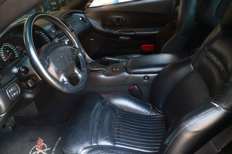2004 Chevrolet Corvette