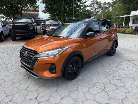 2021 Nissan Kicks SR